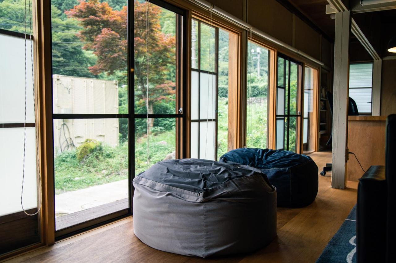 山の中の一棟貸切宿 五番地 Nambu (Yamanashi) Esterno foto