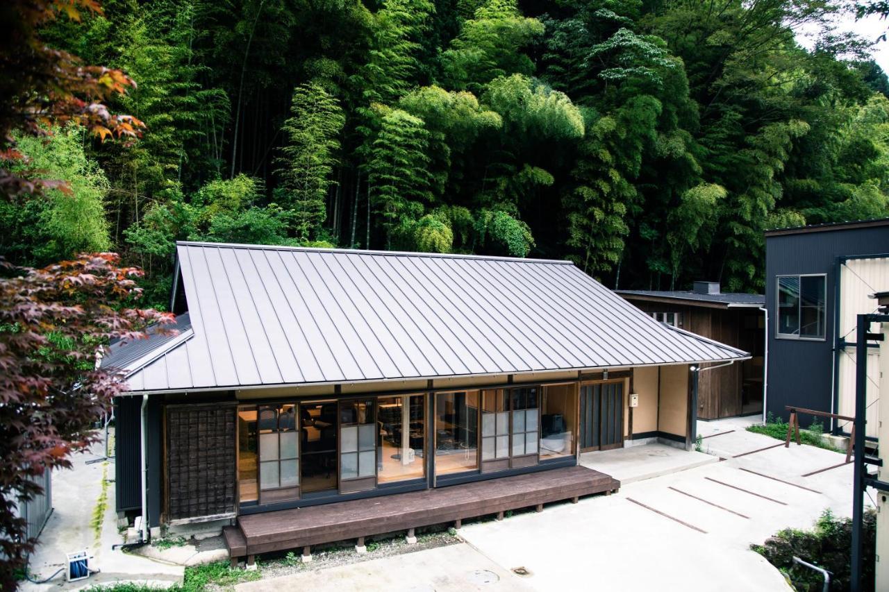山の中の一棟貸切宿 五番地 Nambu (Yamanashi) Esterno foto