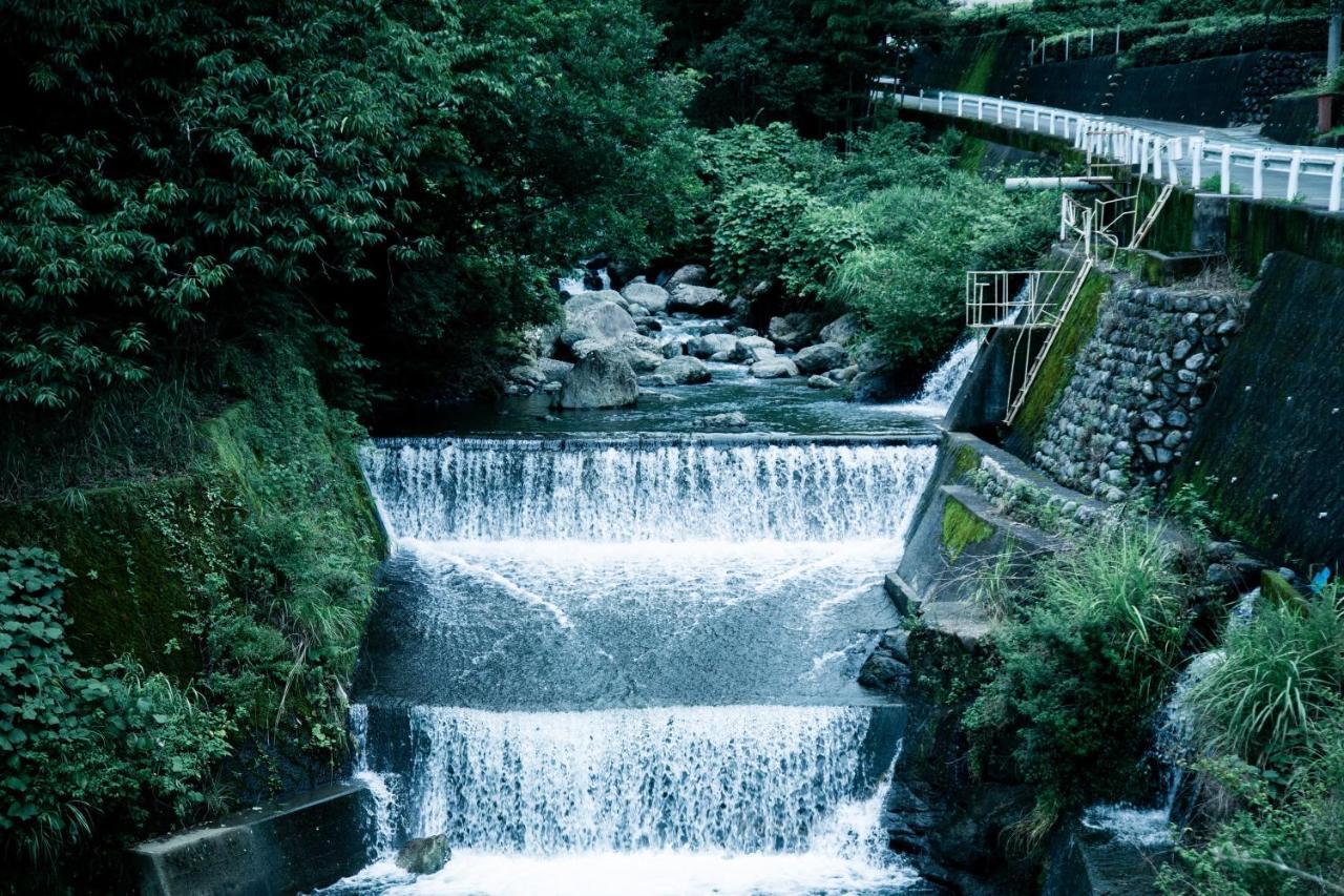 山の中の一棟貸切宿 五番地 Nambu (Yamanashi) Esterno foto