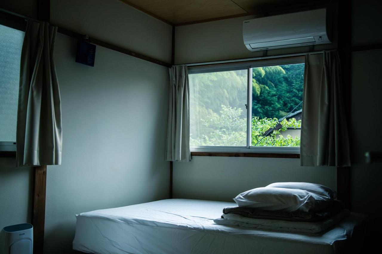 山の中の一棟貸切宿 五番地 Nambu (Yamanashi) Esterno foto