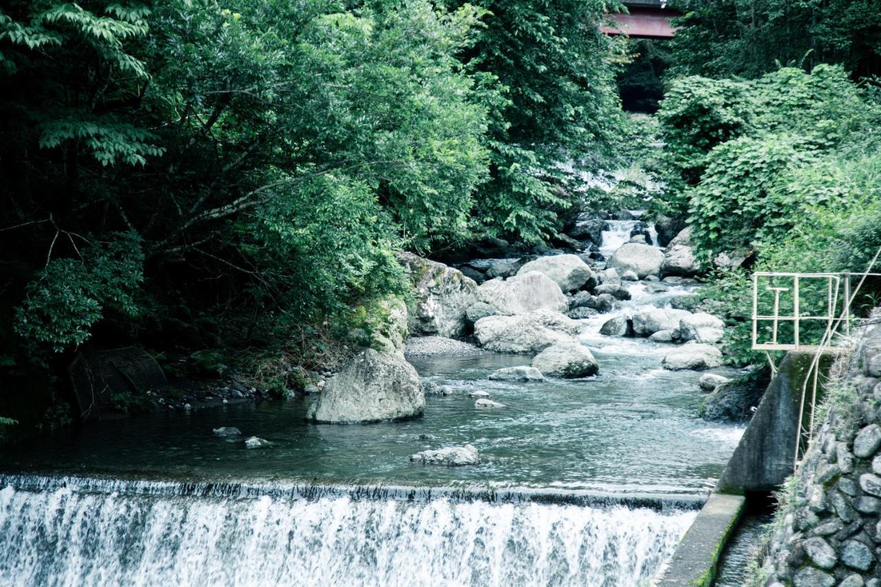 山の中の一棟貸切宿 五番地 Nambu (Yamanashi) Esterno foto