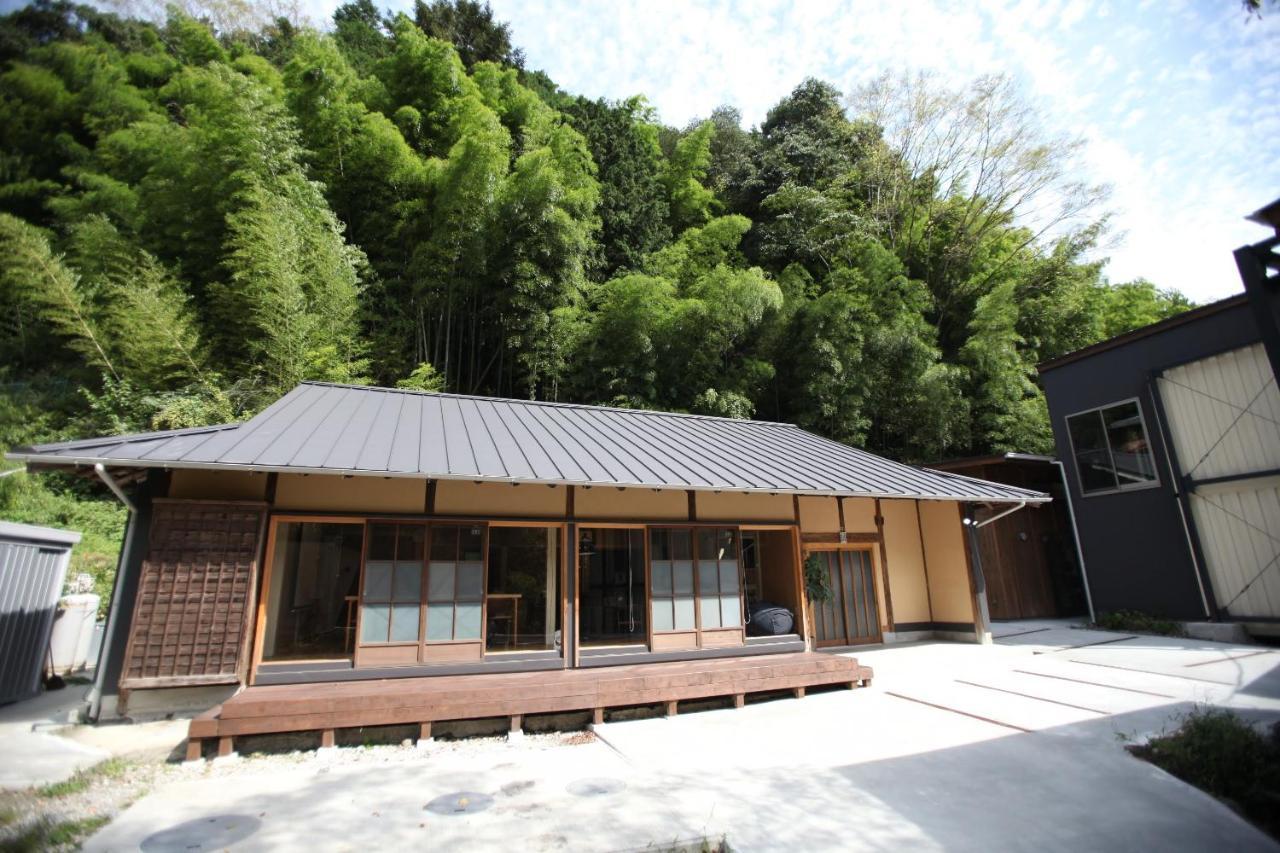 山の中の一棟貸切宿 五番地 Nambu (Yamanashi) Esterno foto